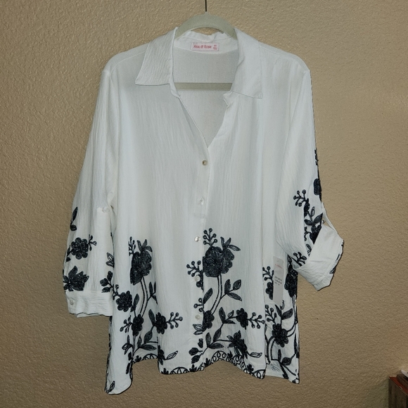 Ana and Rose Tops - Ana And Rose White Blouse with Black Floral Embroidery. Size 3x But Runs Like 1X